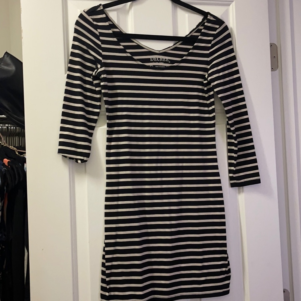V neck back Stripe dress